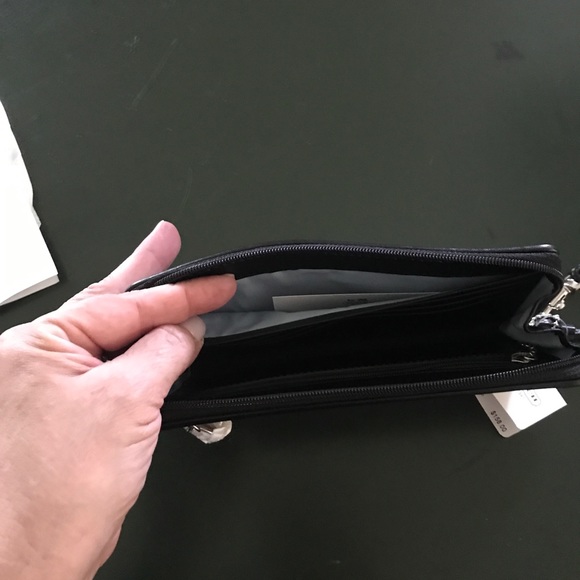 Coach - Picture 4 of 4